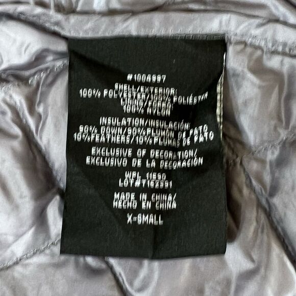 32 Degrees Heat Sz XS Women’s Ultra-Light Jacket  Used on Gray Color - Picture 8 of 13